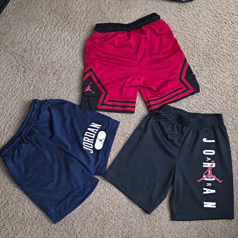 Jordan Boys 3-Piece Shorts Set Size M (10 - 12 YRS) Lightweight Basketball